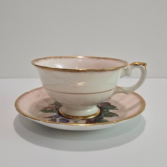 Royal Grafton - Vintage Teacup & Saucer Set, Bone China, Orchard Fruit on Pink - Picture 2 of 5